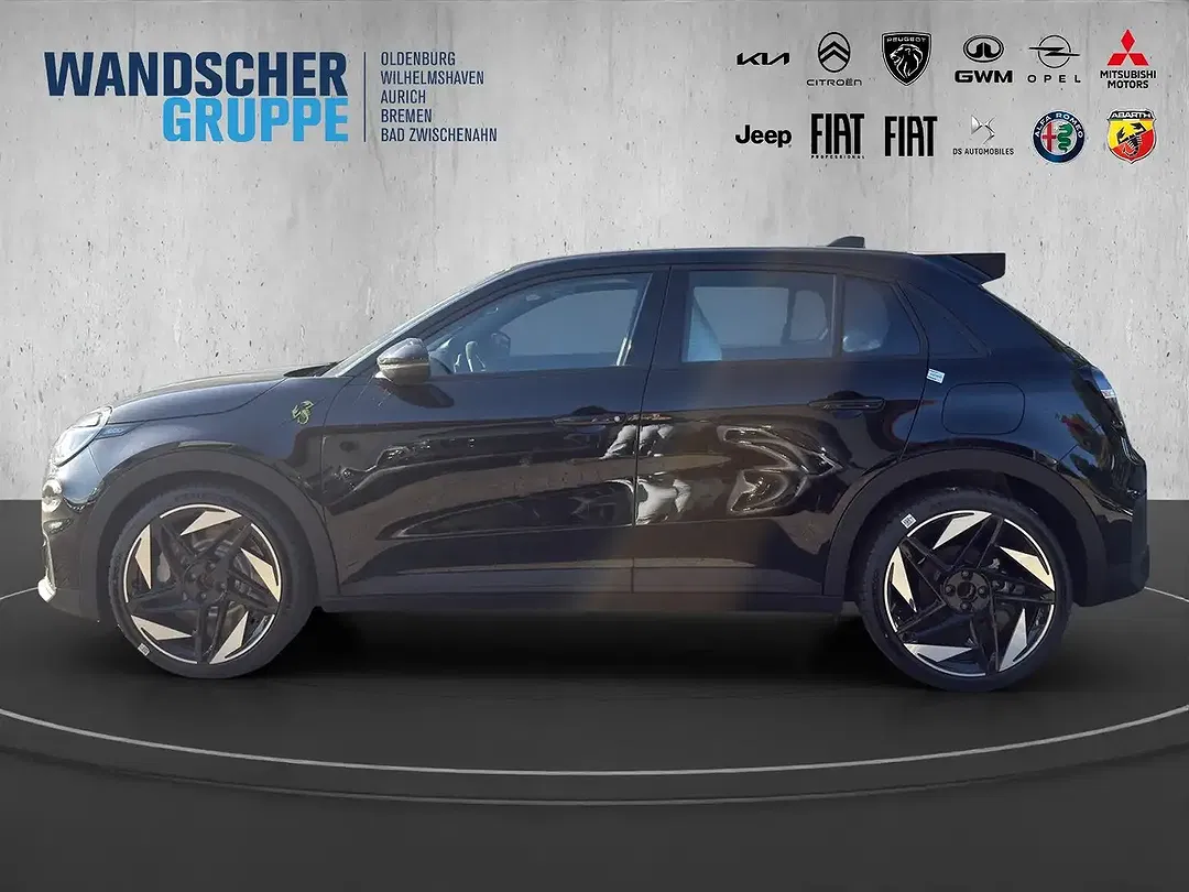 Abarth 600e - Thumbnail 2