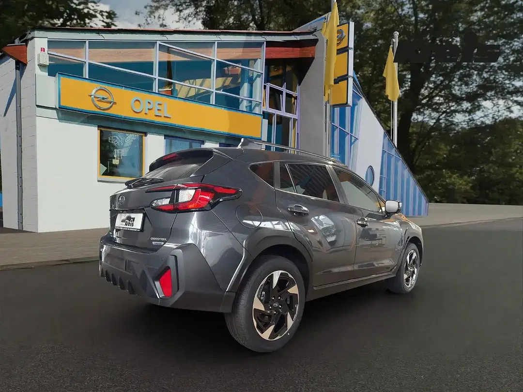 Subaru Crosstrek - Thumbnail 5