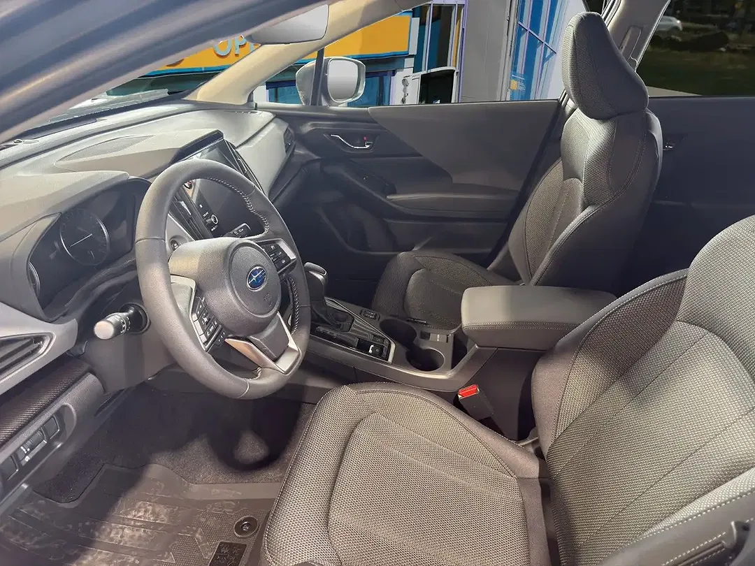 Subaru Crosstrek - Thumbnail 8
