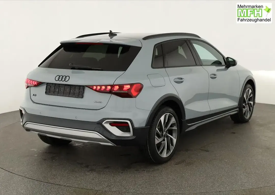Audi A3 - Thumbnail 2