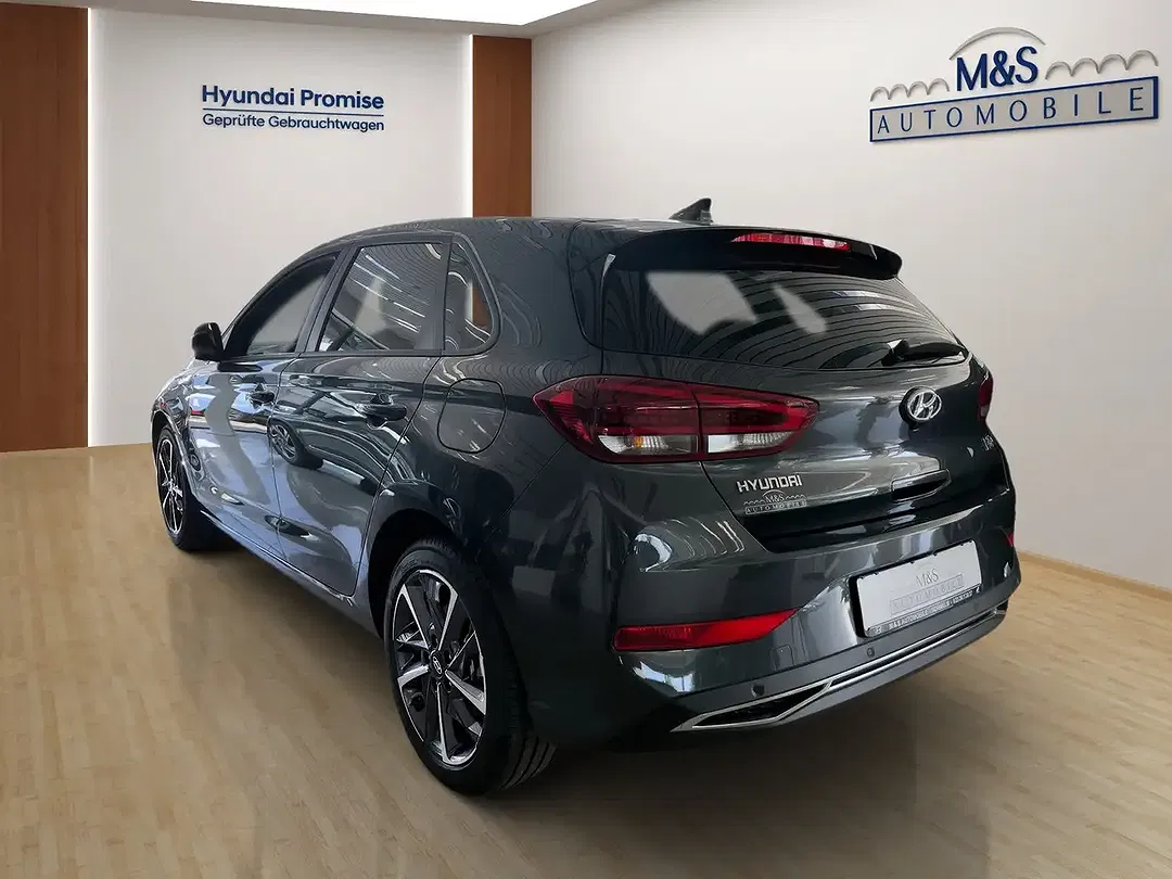 Hyundai i30 - Thumbnail 2