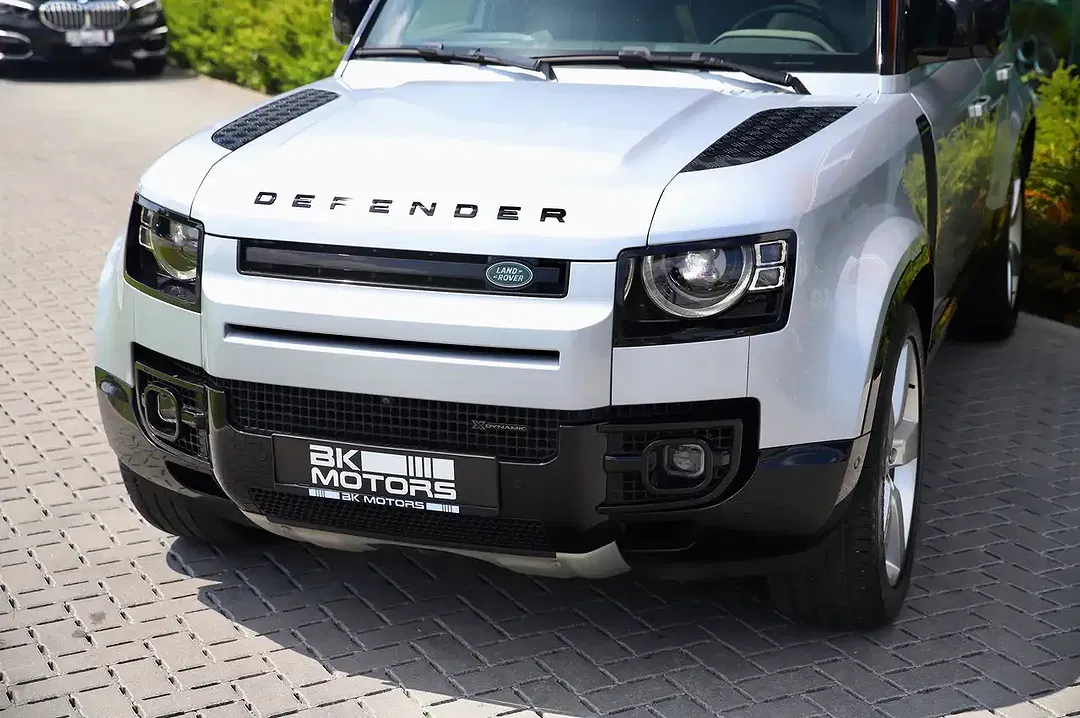 Land Rover Defender - Thumbnail 5