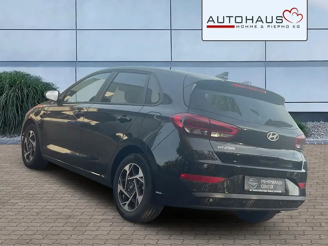 Hyundai i30 - Thumbnail 2