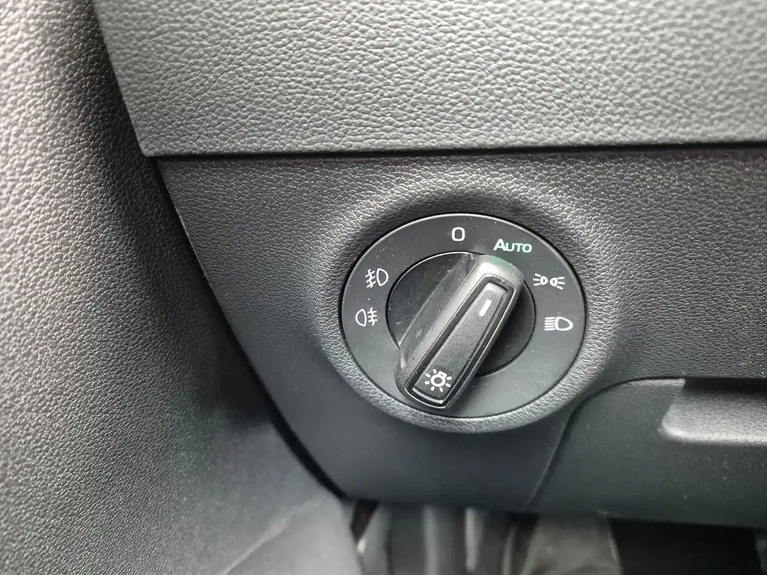 Skoda Karoq - Thumbnail 14