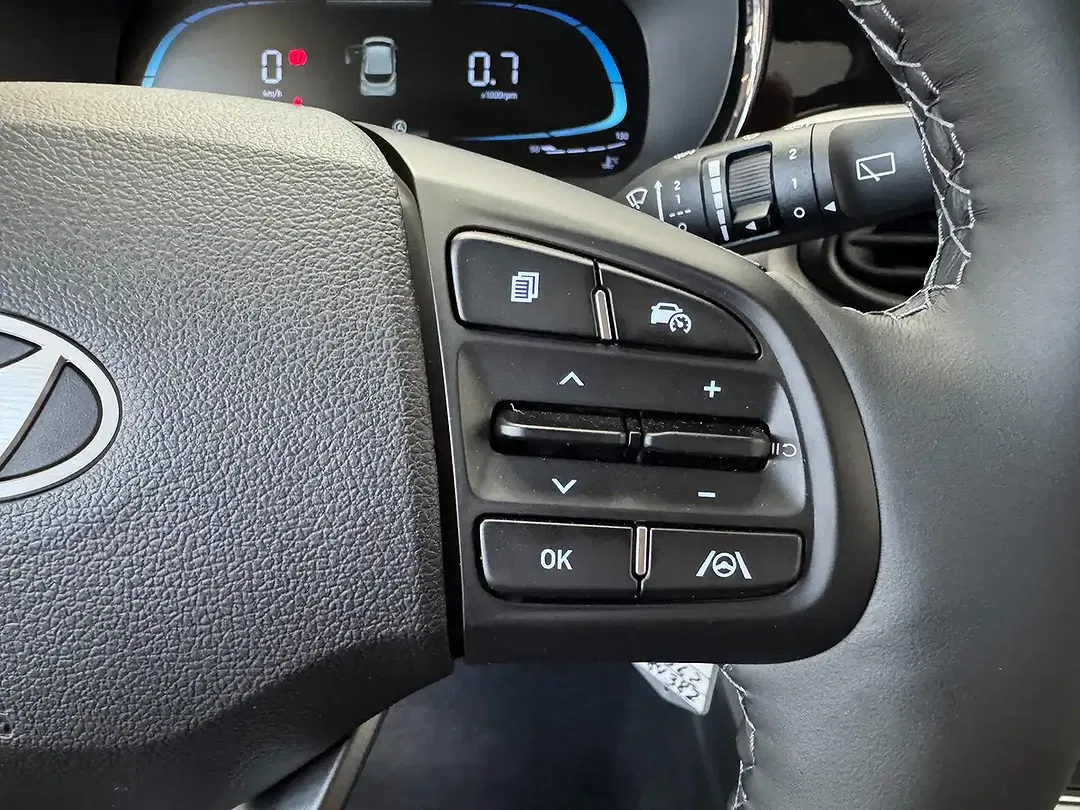 Hyundai i10 - Thumbnail 13