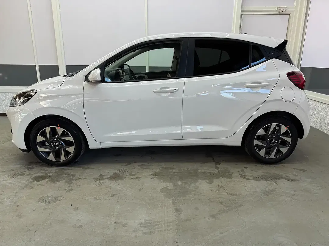 Hyundai i10 - Thumbnail 3