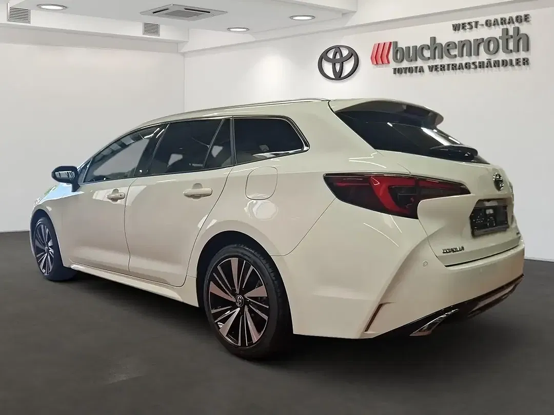 Toyota Corolla - Thumbnail 7