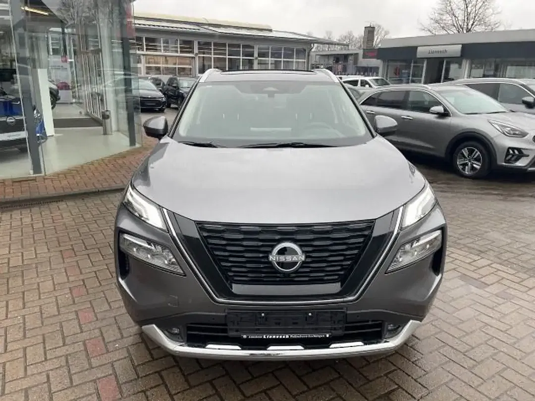 Nissan X-Trail - Thumbnail 3