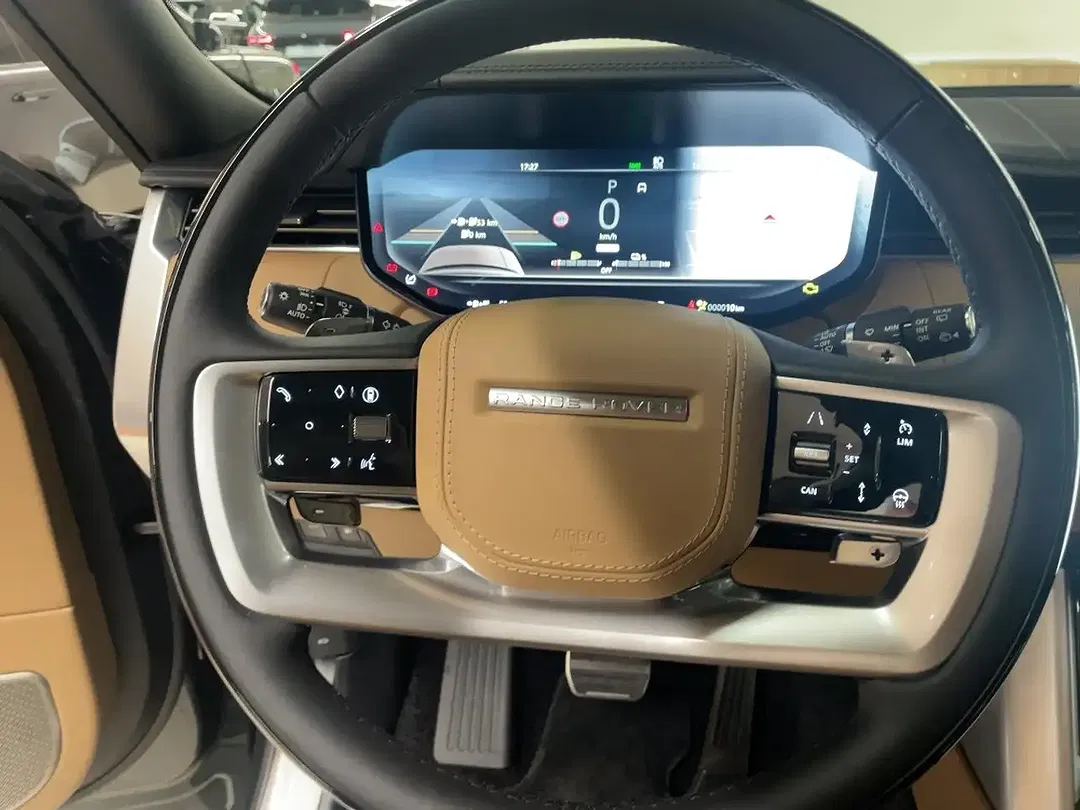 Land Rover Range Rover - Thumbnail 11