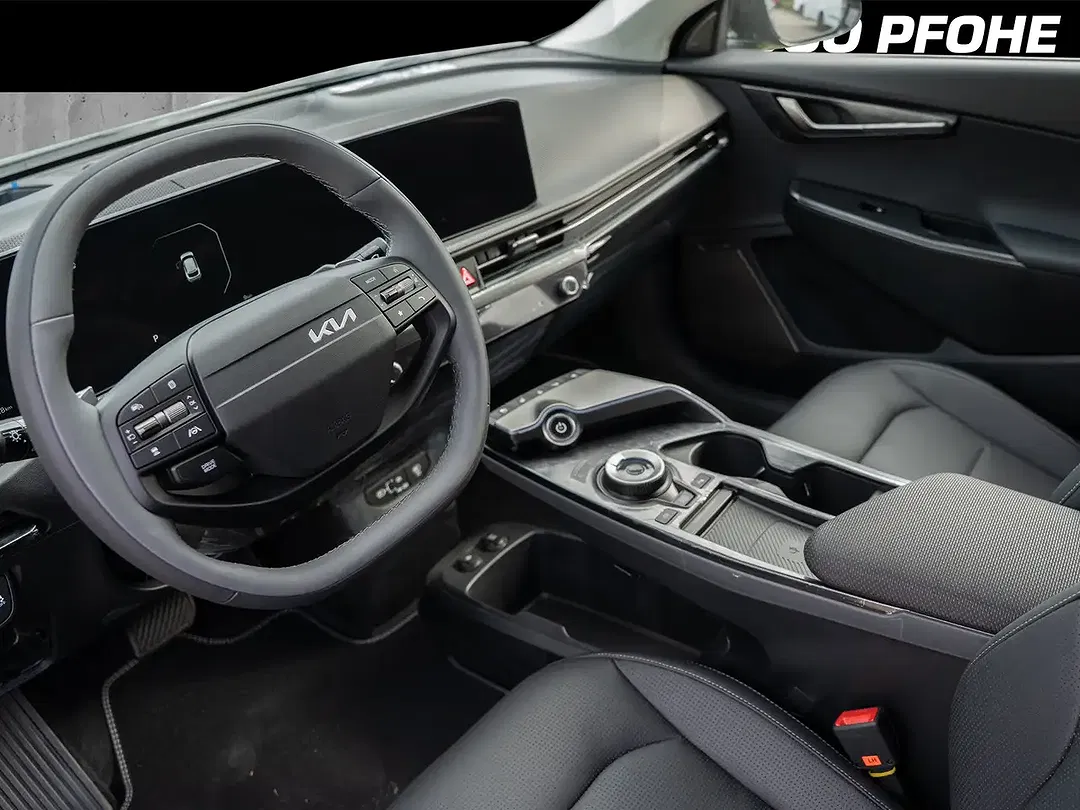 Kia EV6 - Thumbnail 12