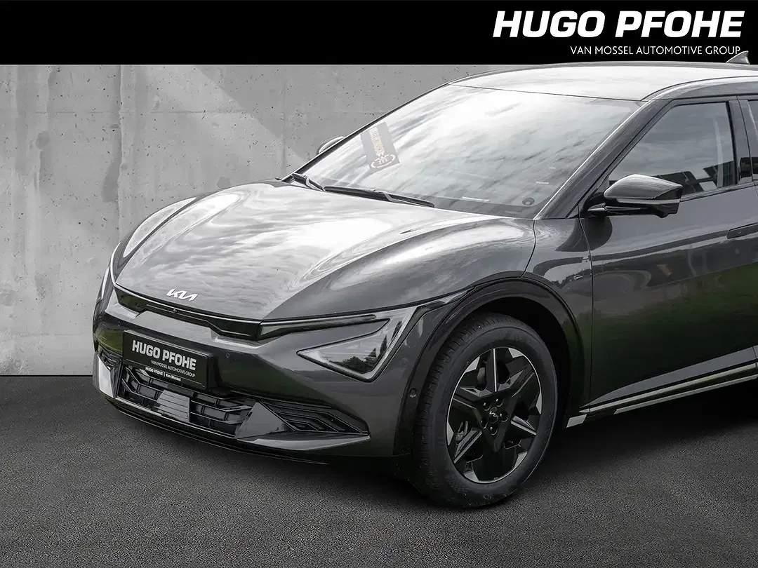 Kia EV6 - Thumbnail 3