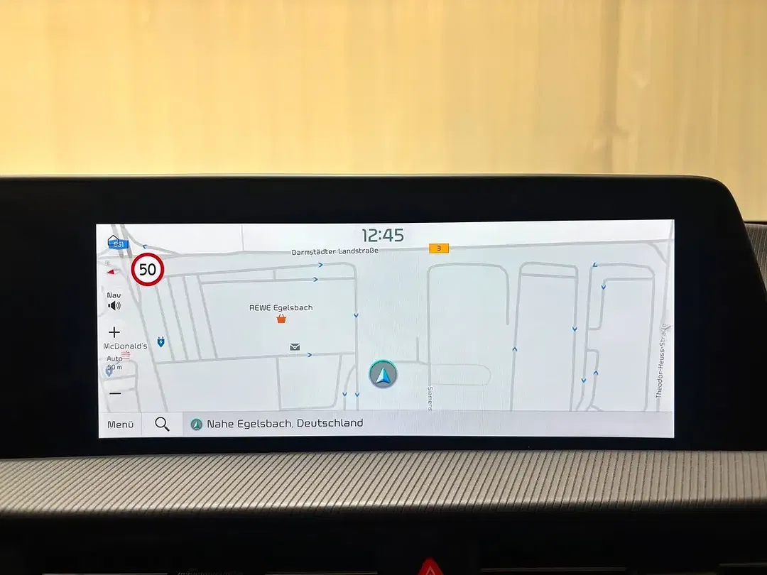 Kia EV6 - Thumbnail 11