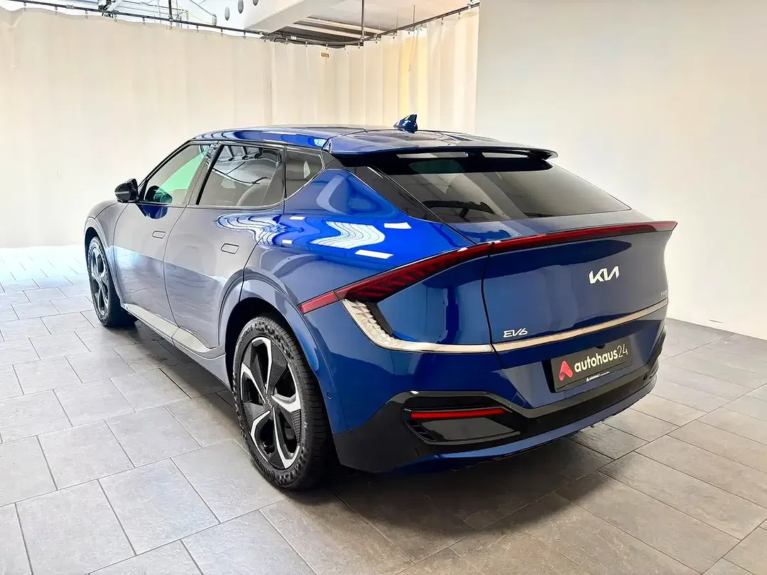 Kia EV6 - Thumbnail 4