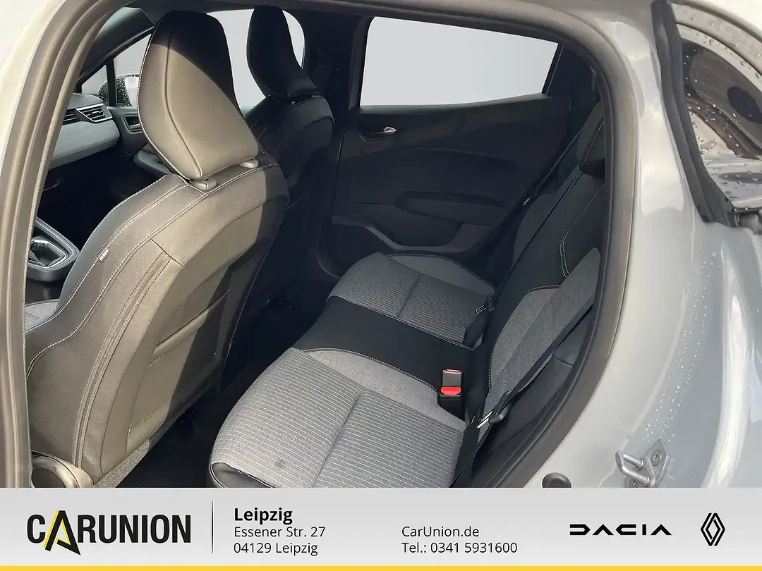 Renault Clio - Thumbnail 8