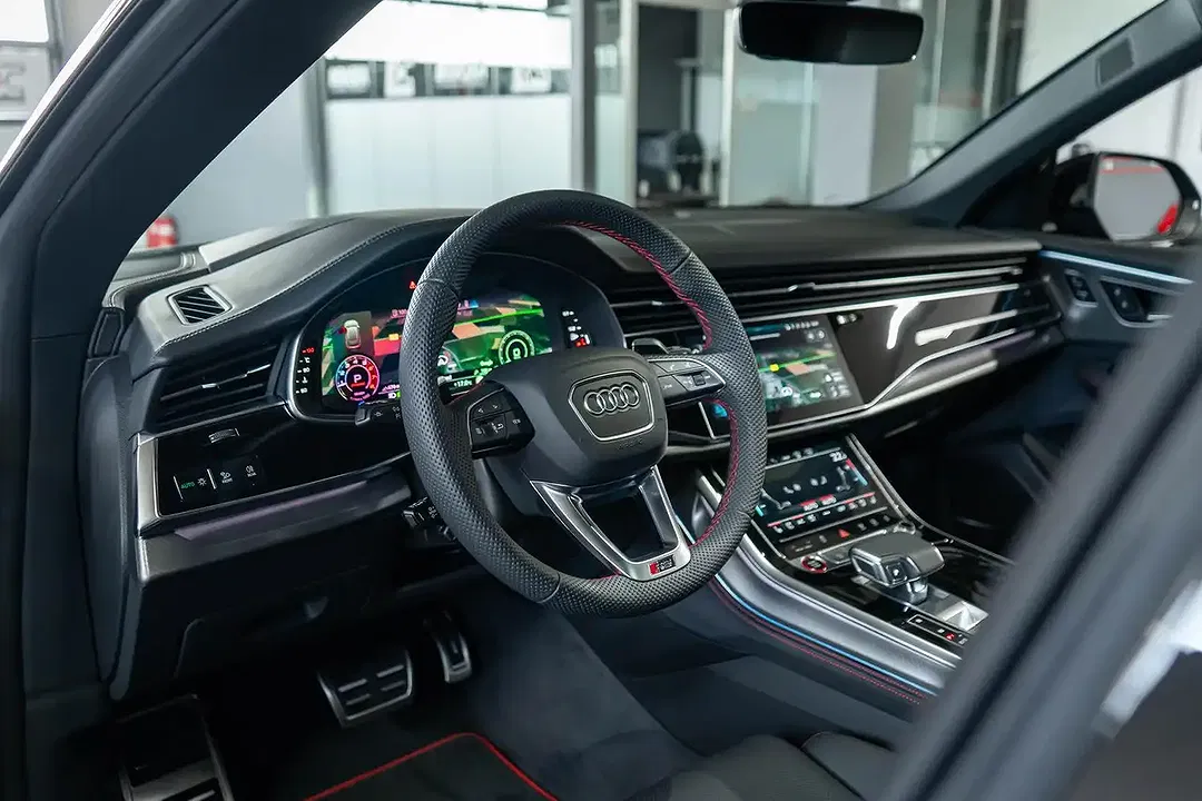 Audi RS Q8 - Thumbnail 14