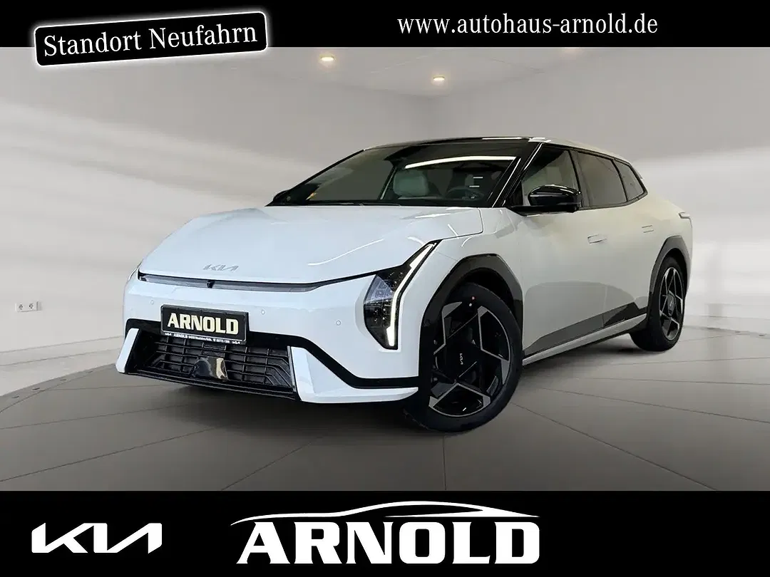 Kia EV4 - Thumbnail 1