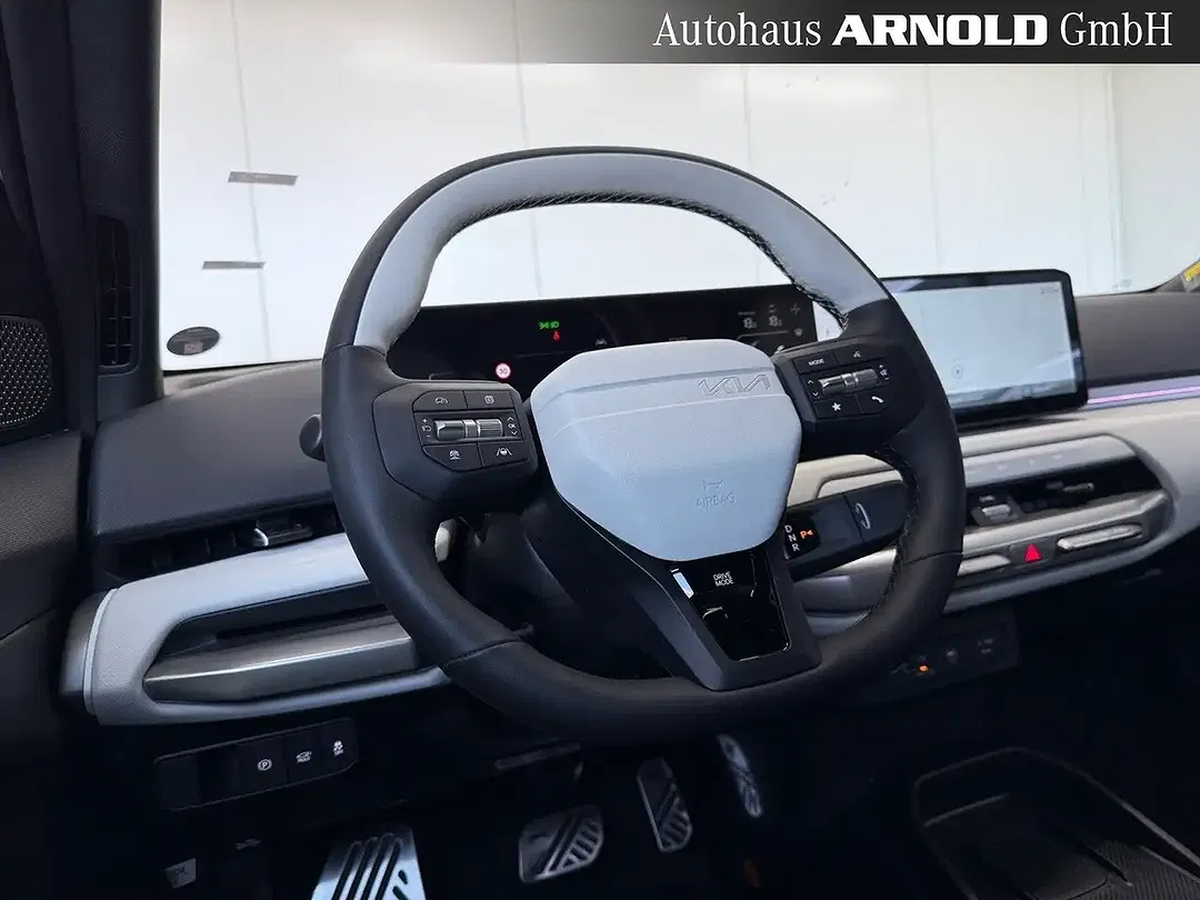 Kia EV4 - Thumbnail 9