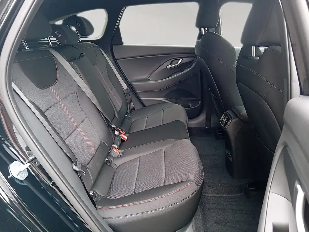 Hyundai i30 - Thumbnail 13
