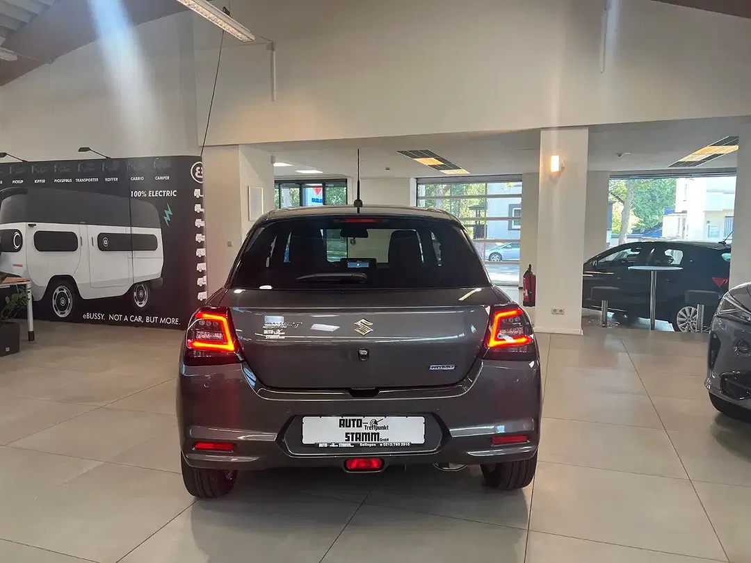 Suzuki Swift - Thumbnail 7