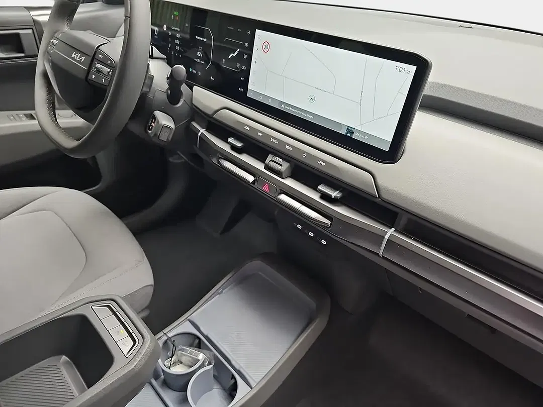Kia EV3 - Thumbnail 17