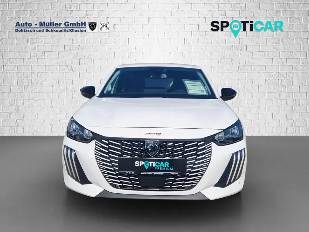 Peugeot 208 - Thumbnail 2