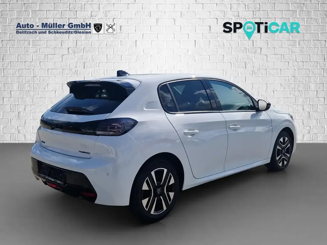 Peugeot 208 - Thumbnail 5