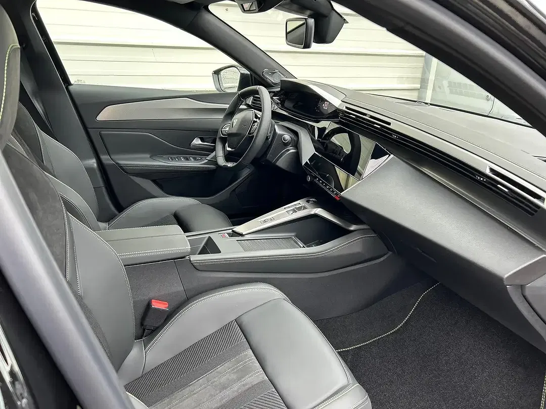 Peugeot 308 - Thumbnail 11