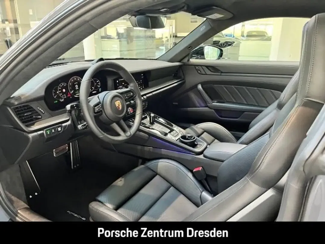 Porsche 992 - Thumbnail 4