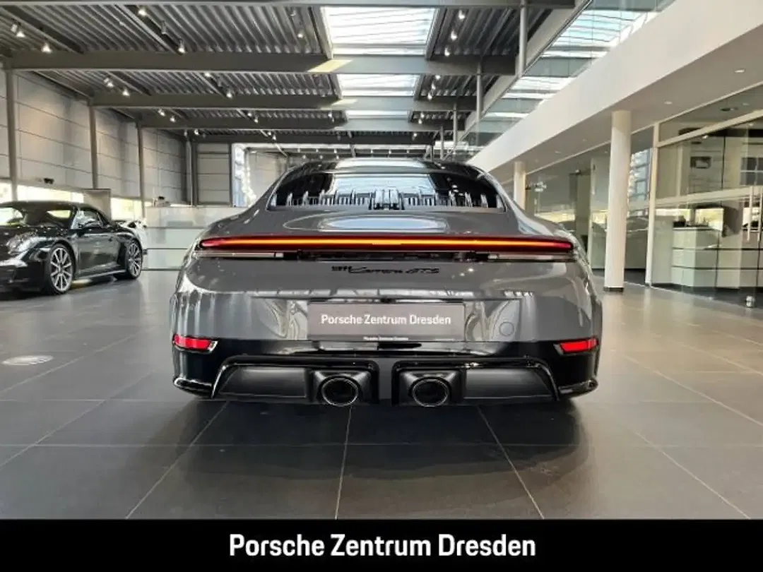 Porsche 992 - Thumbnail 7
