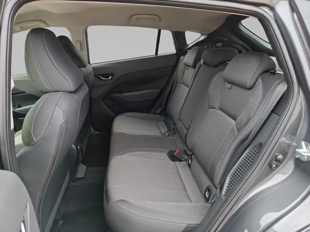 Subaru Crosstrek - Thumbnail 13