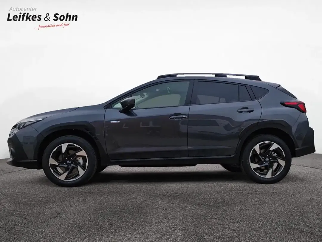 Subaru Crosstrek - Thumbnail 2