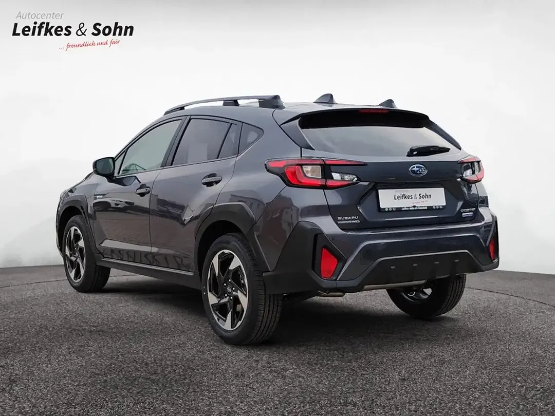 Subaru Crosstrek - Thumbnail 3