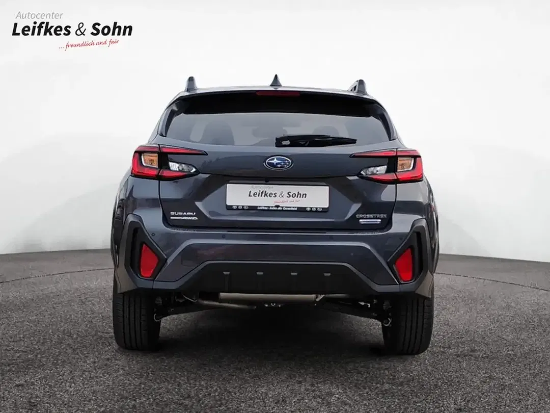 Subaru Crosstrek - Thumbnail 4