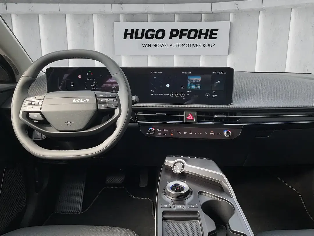 Kia EV6 - Thumbnail 4