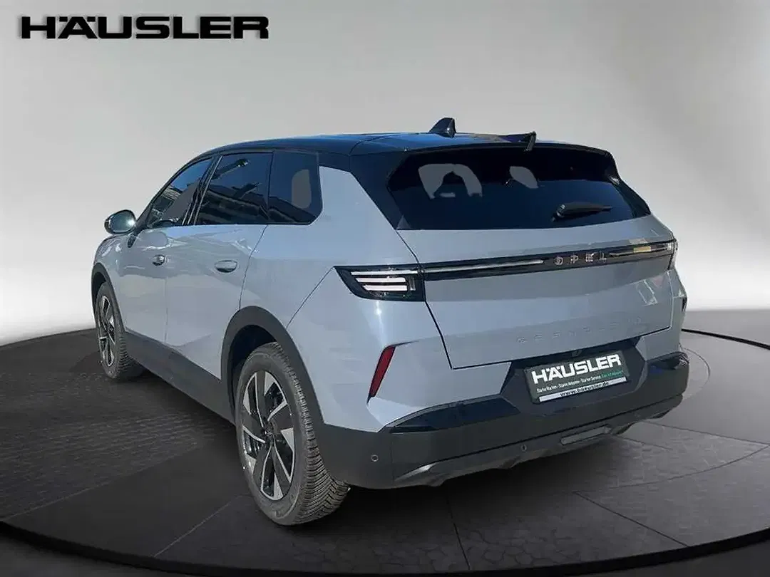 Opel Grandland X - Thumbnail 3