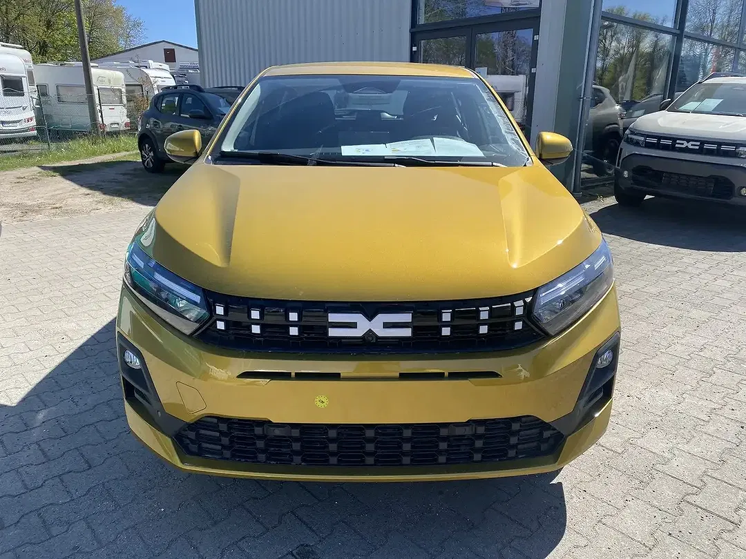 Dacia Sandero - Thumbnail 2