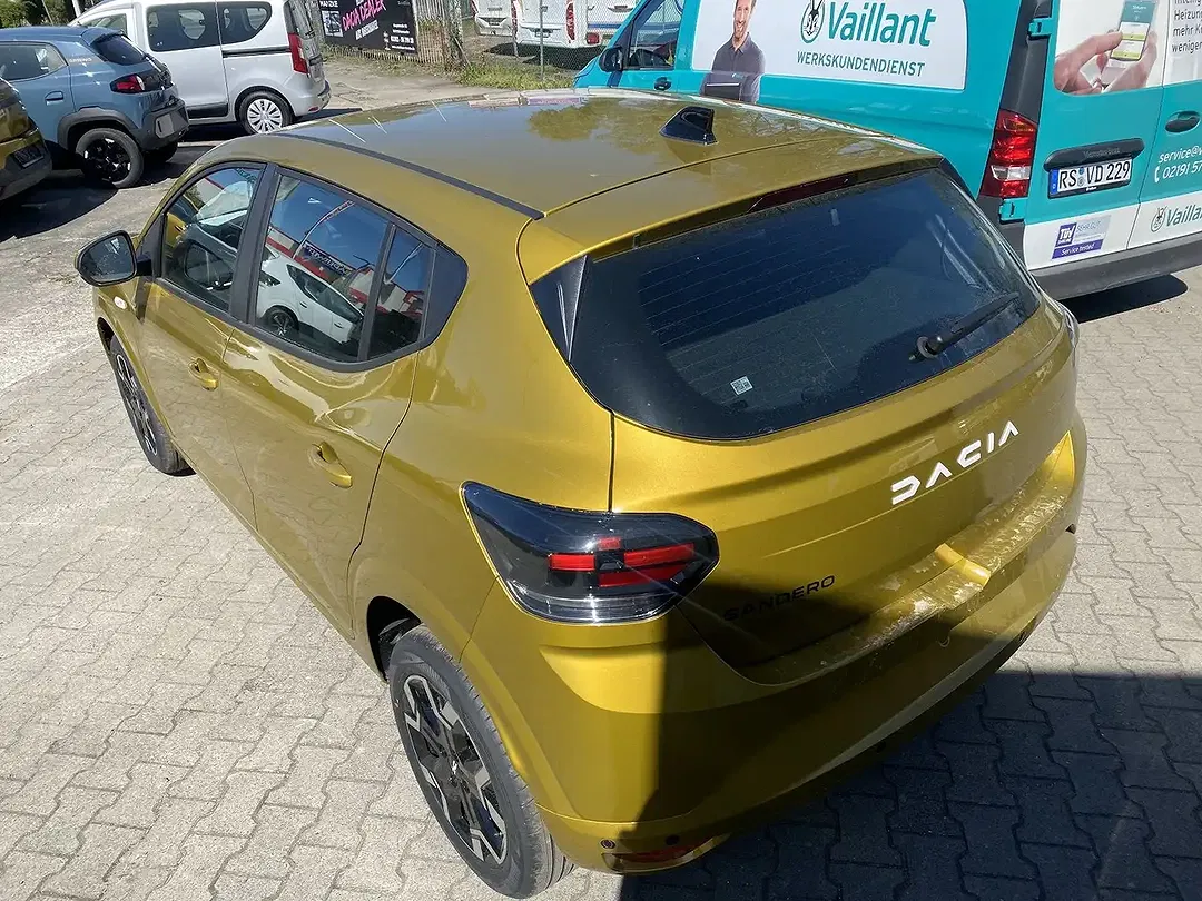 Dacia Sandero - Thumbnail 6