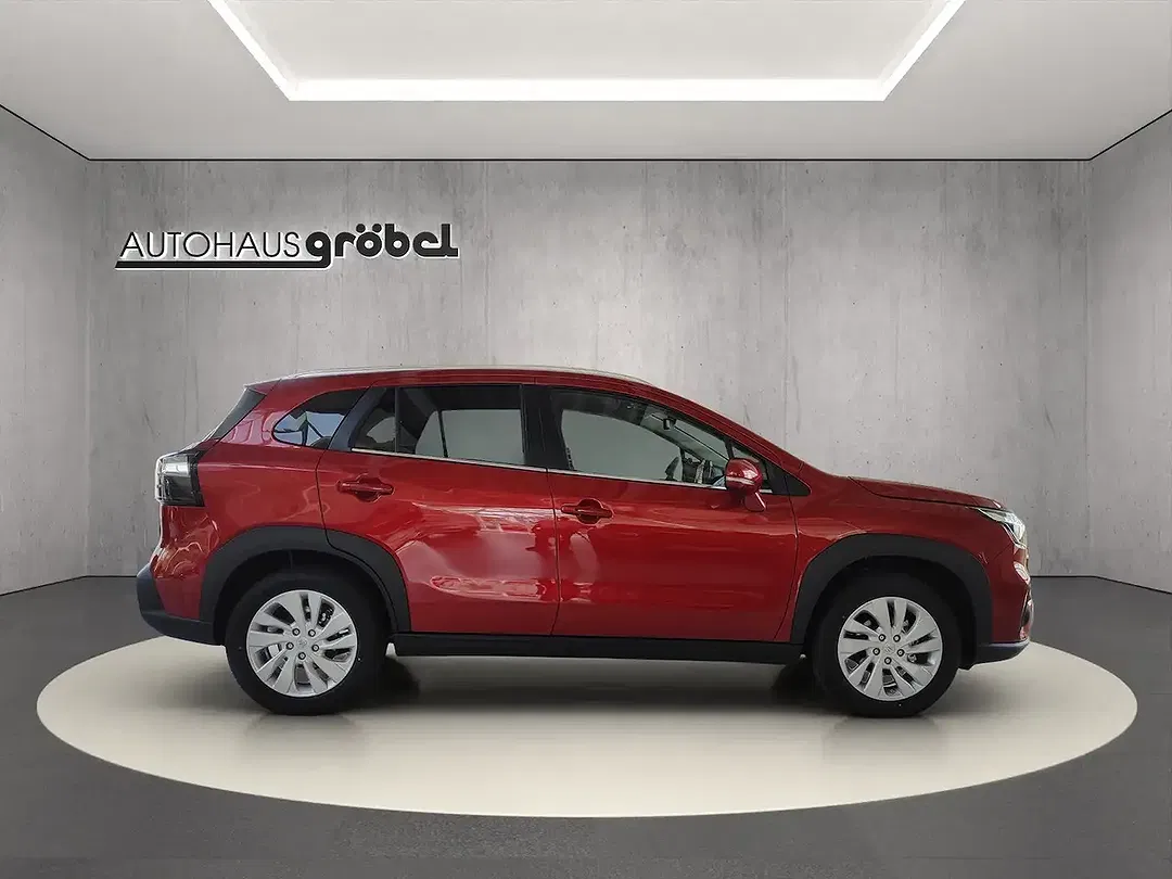 Suzuki S-Cross - Thumbnail 4