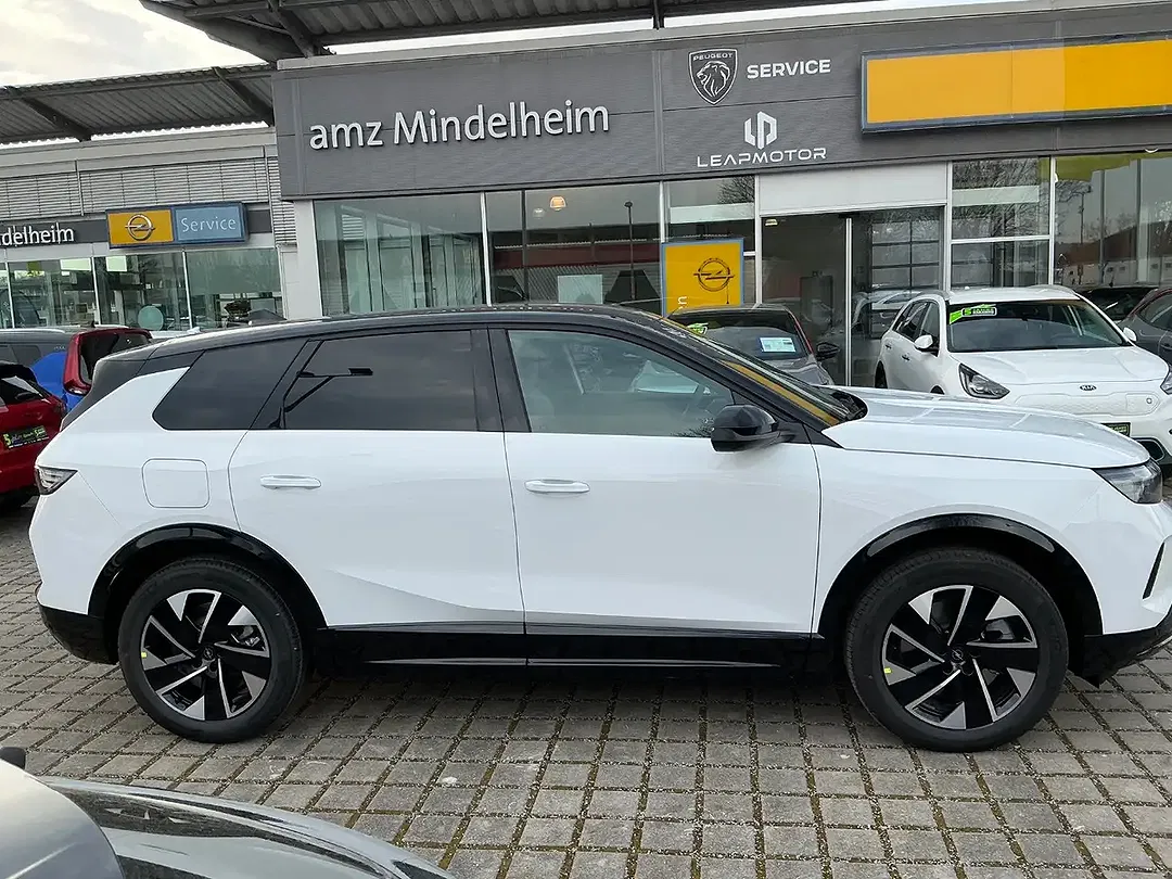 Opel Grandland - Thumbnail 8