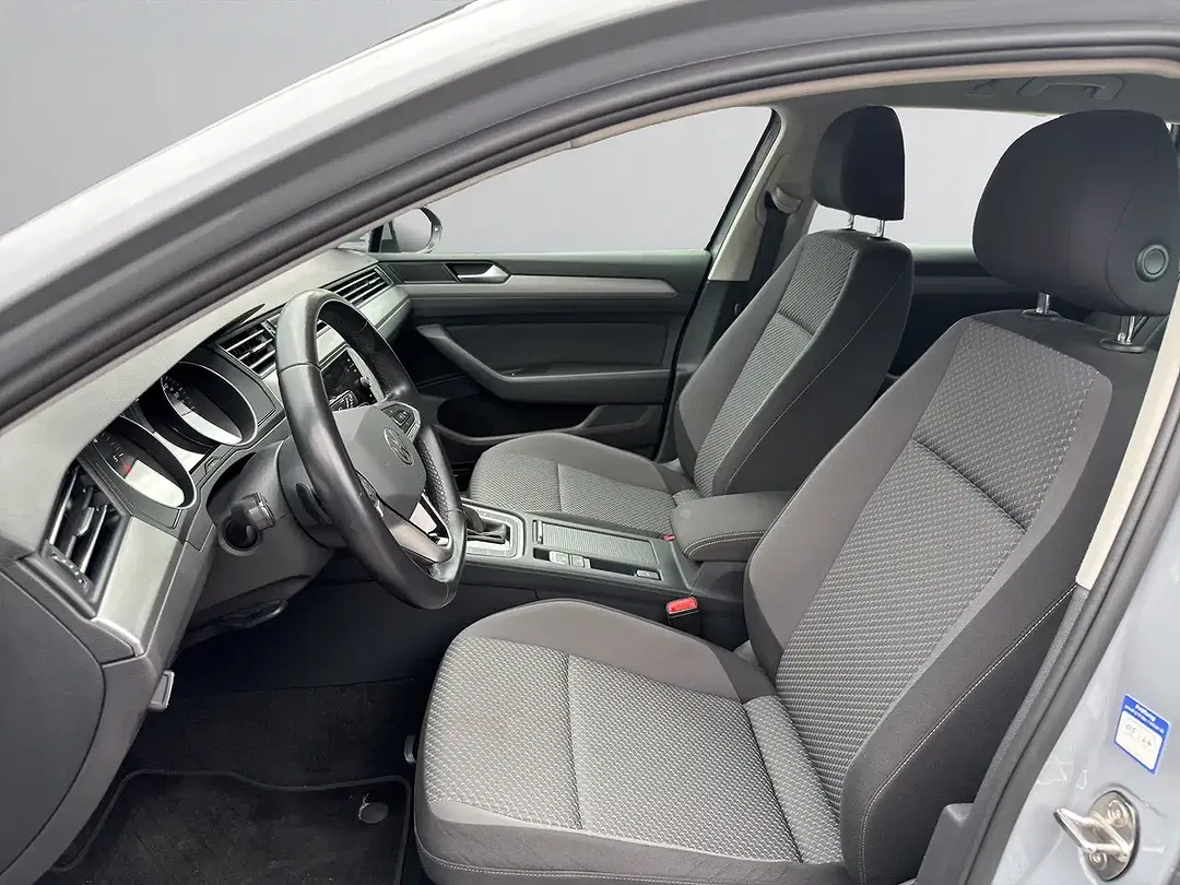 Volkswagen Passat Variant - Thumbnail 10