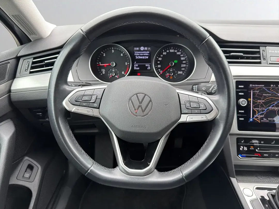 Volkswagen Passat Variant - Thumbnail 14