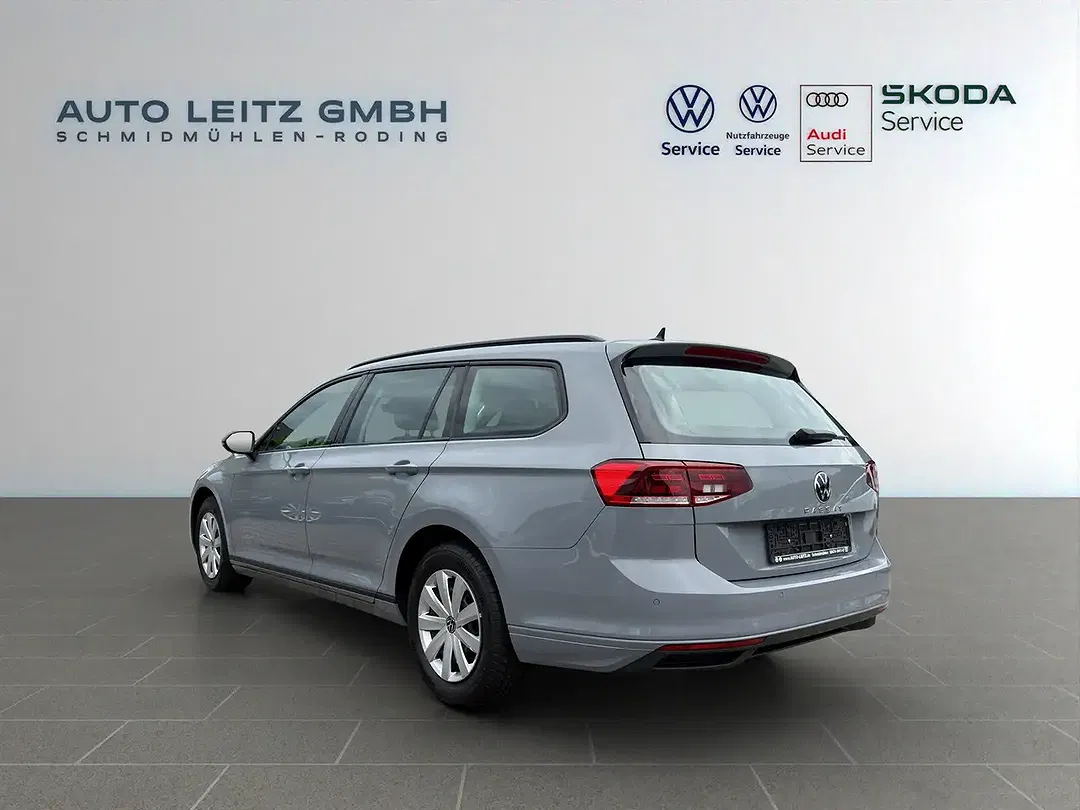 Volkswagen Passat Variant - Thumbnail 4