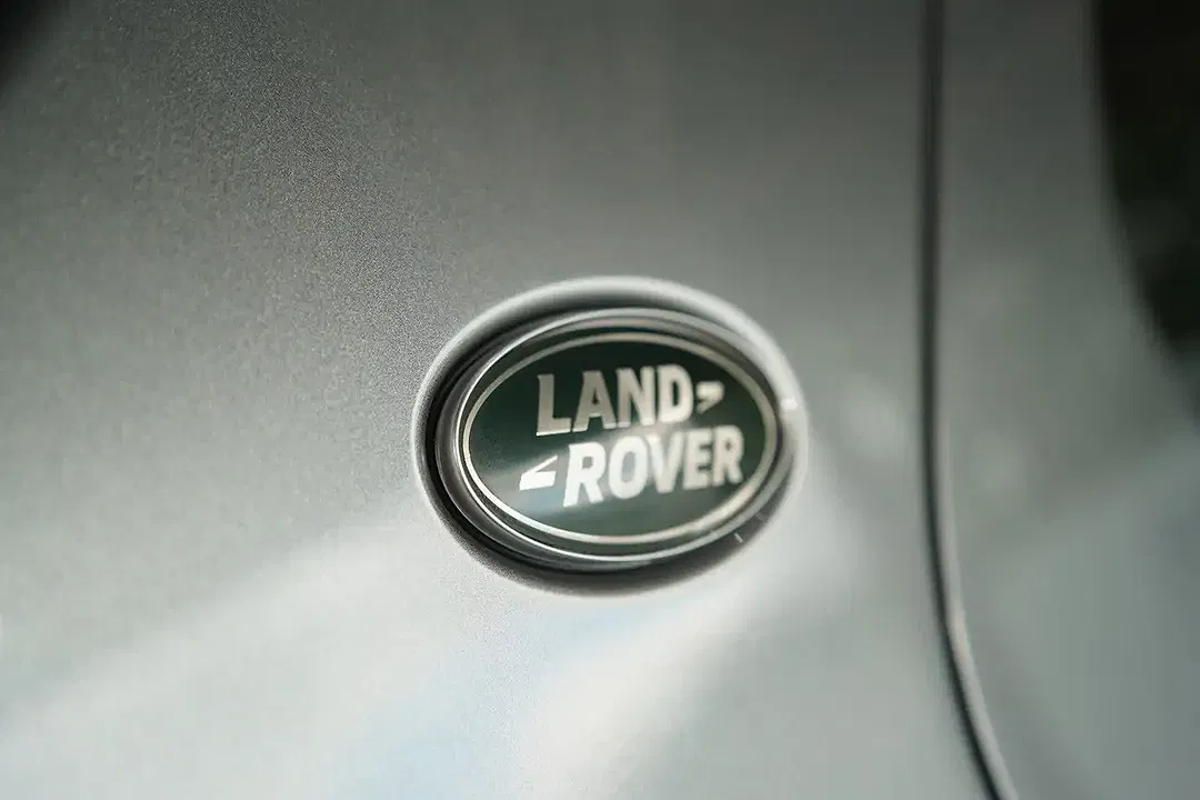 Land Rover Discovery Sport - Thumbnail 9