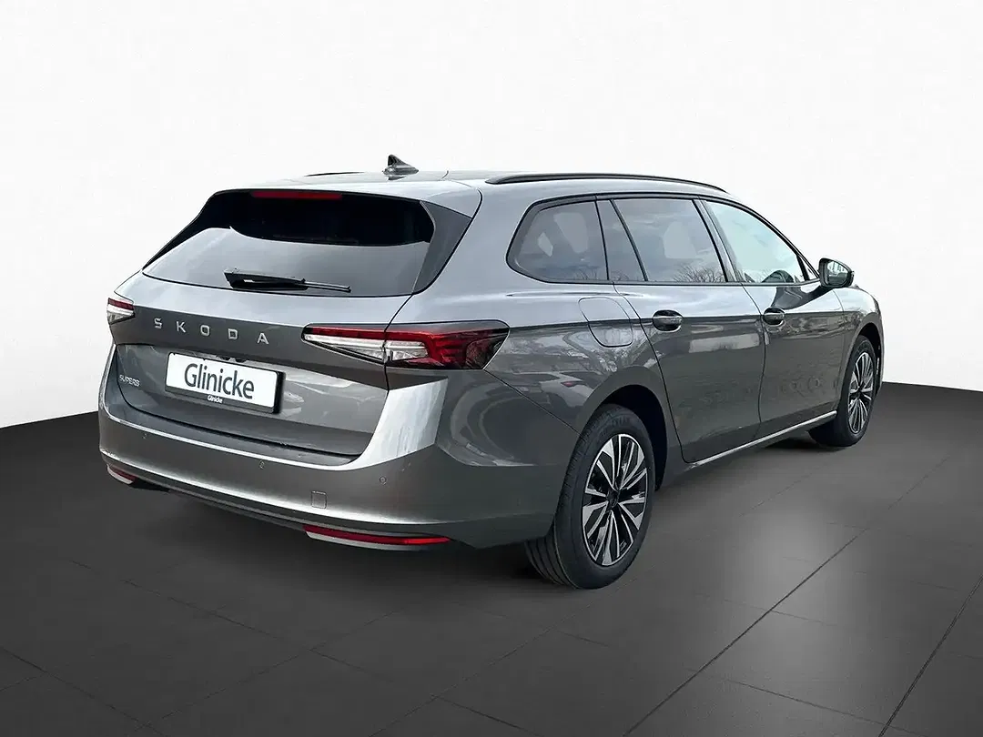Skoda Superb - Thumbnail 2