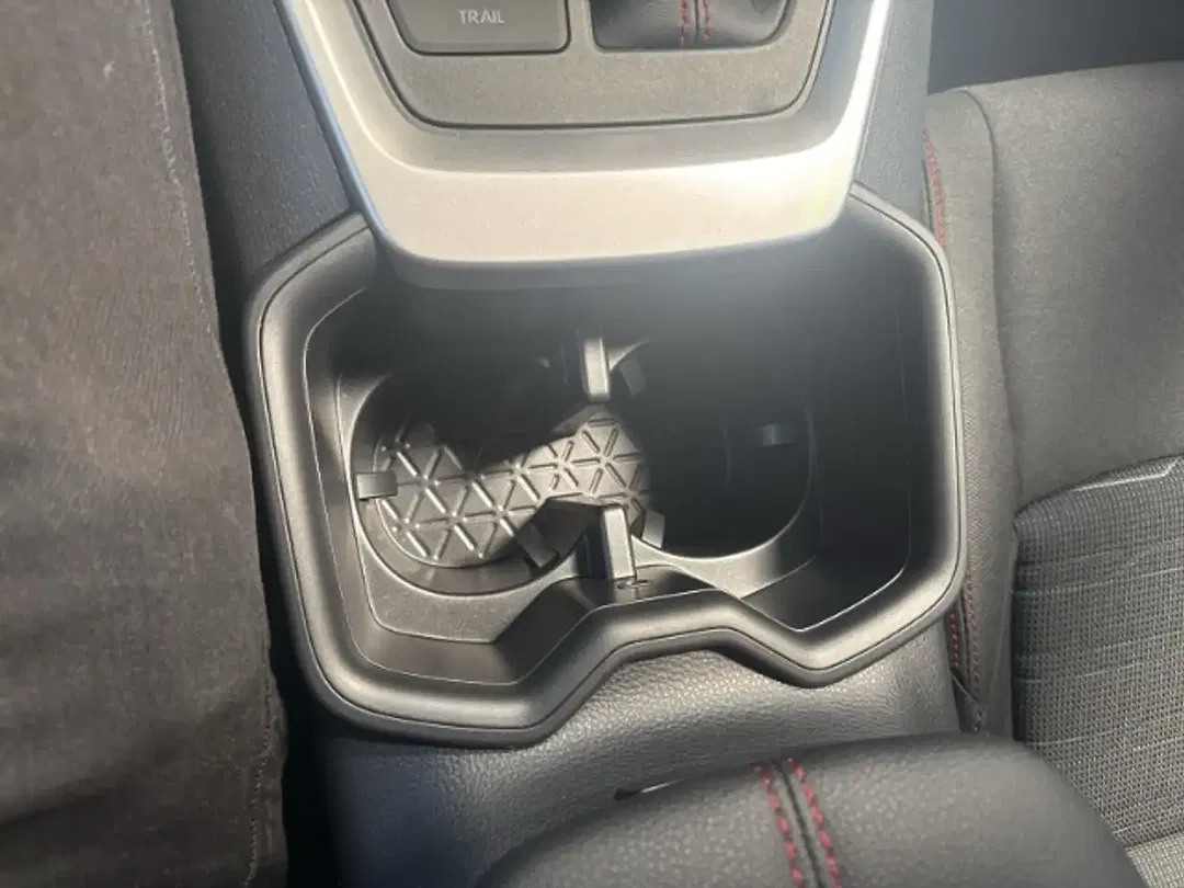 Toyota RAV 4 - Thumbnail 22