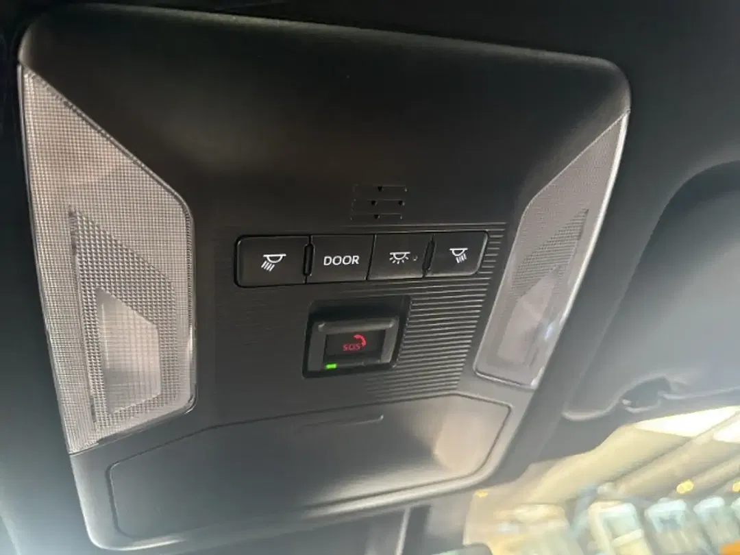 Toyota RAV 4 - Thumbnail 23