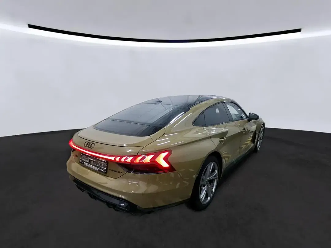 Audi RS e-tron GT - Thumbnail 7