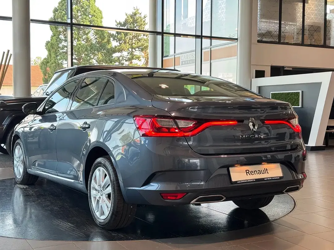 Renault Megane - Thumbnail 3