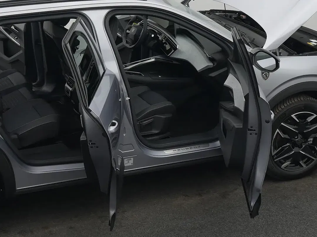 Peugeot 5008 - Thumbnail 10