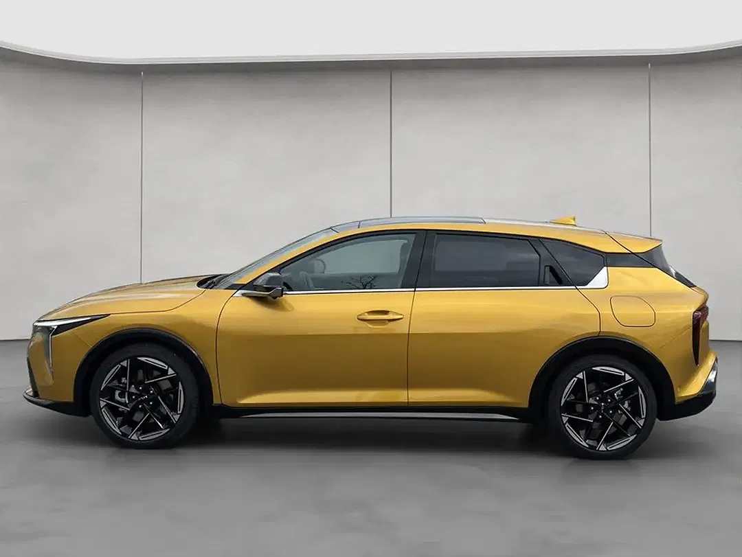 Kia K4 - Thumbnail 2